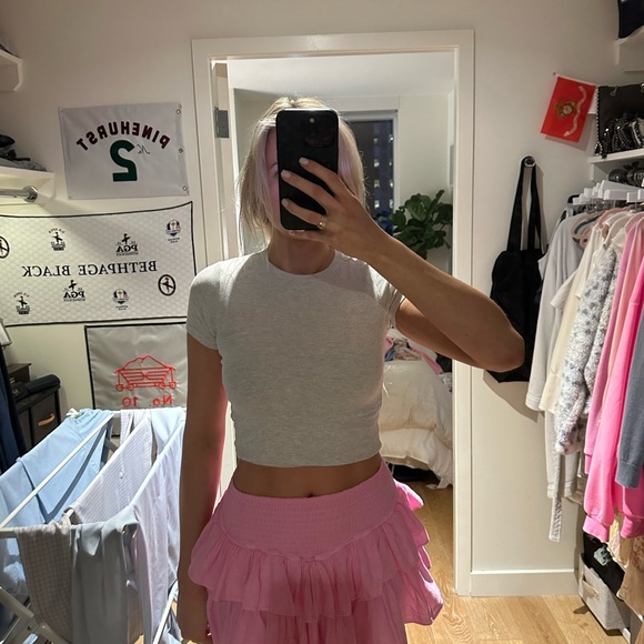 H&M Tops - H&m cropped Light Gray Ribbed Short Sleeve Tee